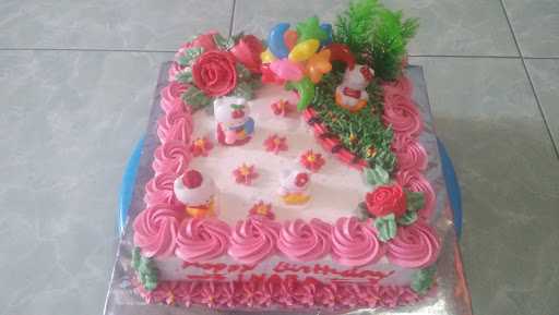 Ugie Cake N Food 3