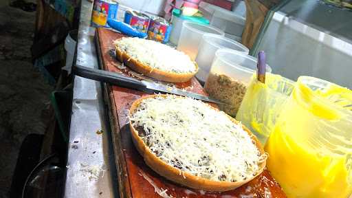 Martabak Manis Setia Rasa Randudongkal 5