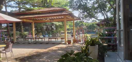 Pondok Wisata Suka Sari 7