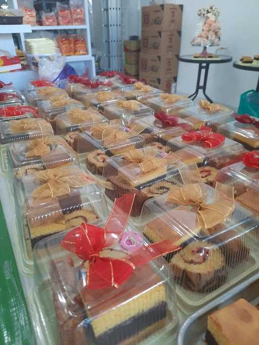 Teratai Cookies & Cake 8