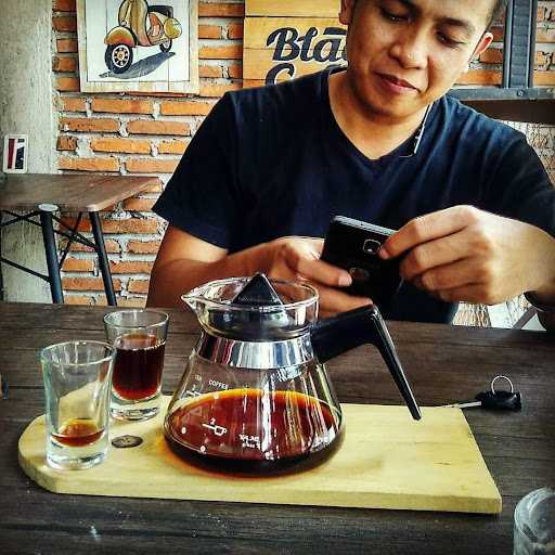 Kopi Republik Makassar 9