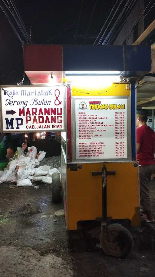 Martabak & Terang Bulan Marannu Padang 9