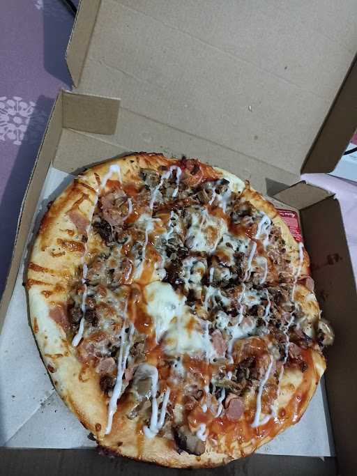 Pizza Umi Makassar 8