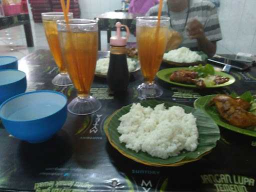 Sari Laut & Nasi Uduk Mas Rizki 8