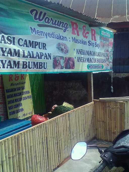 Warung R & R 10