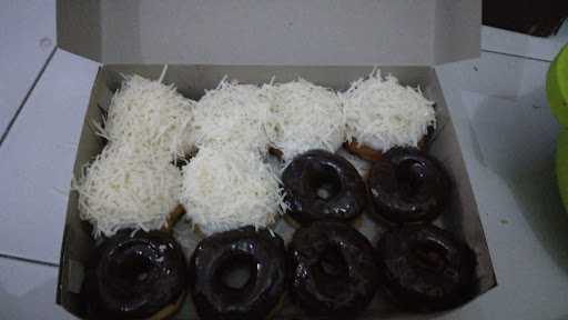 Safia Sofia Donuts 6