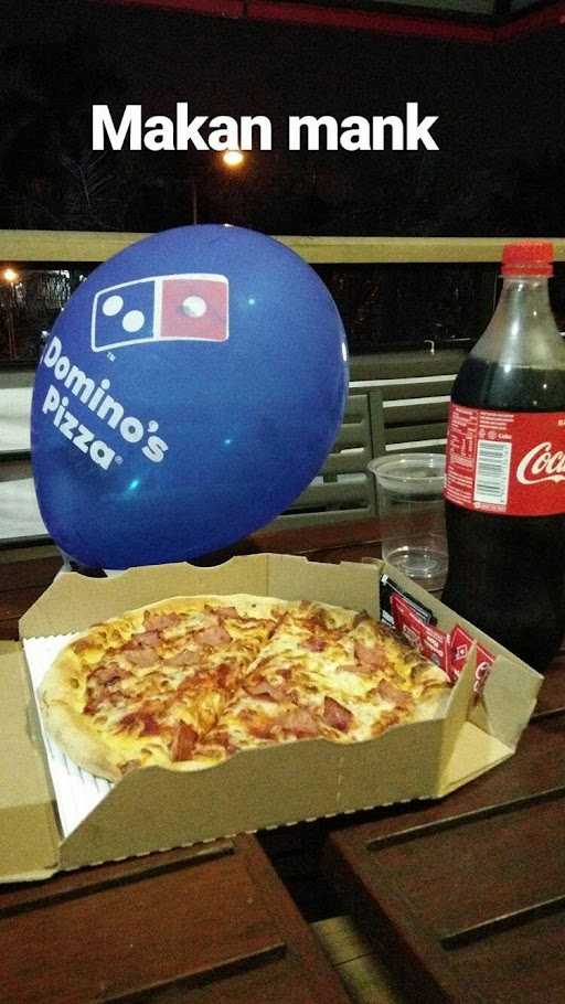 Domino'S Pizza 10