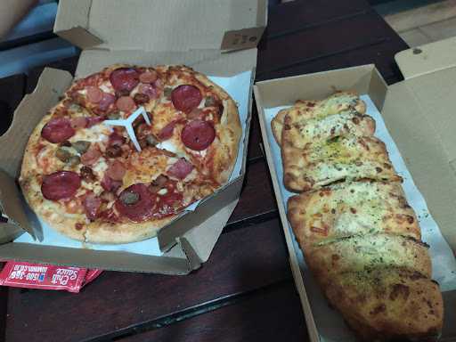 Domino'S Pizza 8