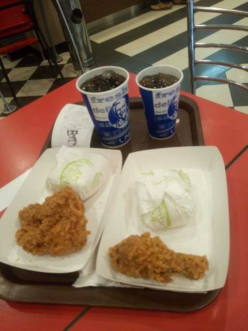 KFC - Carrefour Blue Mall Bekasi 3