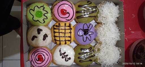 Rara Donuts 10