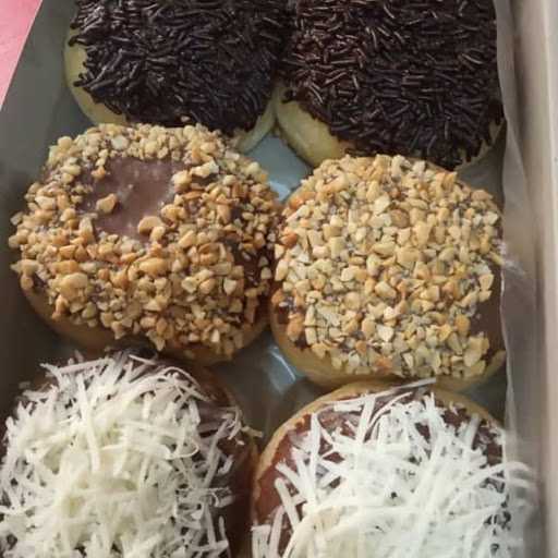 Rara Donuts 8