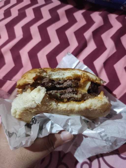 Cerita Burger 4