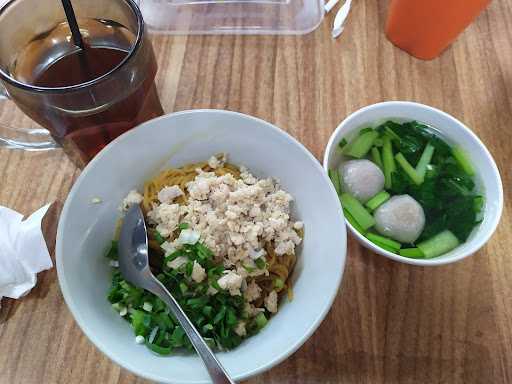 Mie Roemah 8