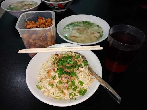 Mie Akong 8