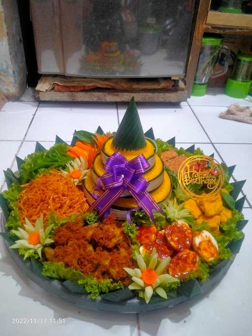 Nasi Uduk & Kuning Ibu Risma 3