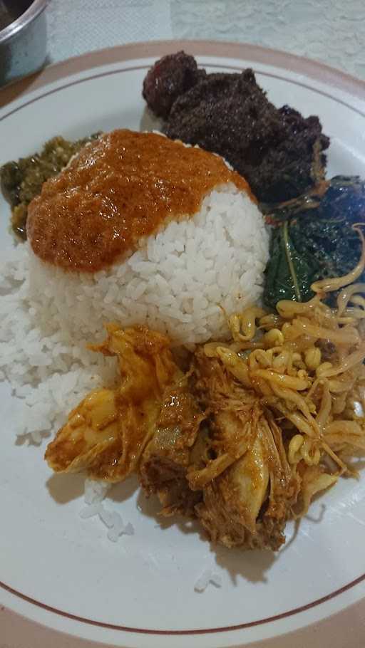 Rumah Makan Bunga Padi Raya 4