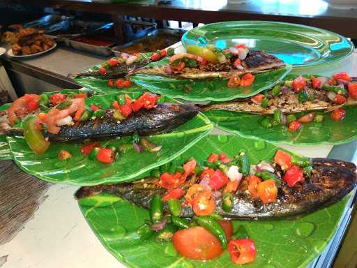 Rumah Makan Bunga Padi Raya 3