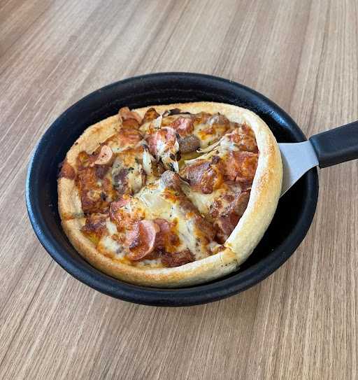 Pizza Hut Pasuruan 1