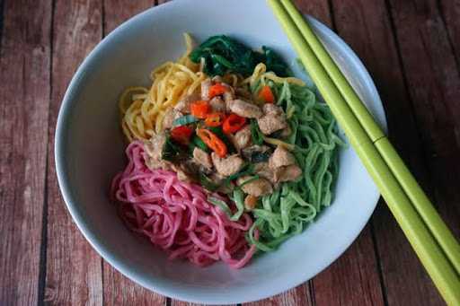 Mie Ayam & Bakso Solo Ghibran 3