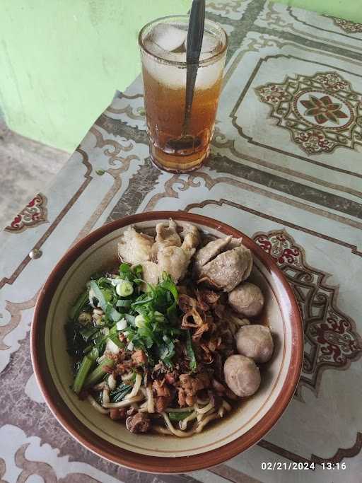 Bakso Balungan & Mie Ayam Kd 1