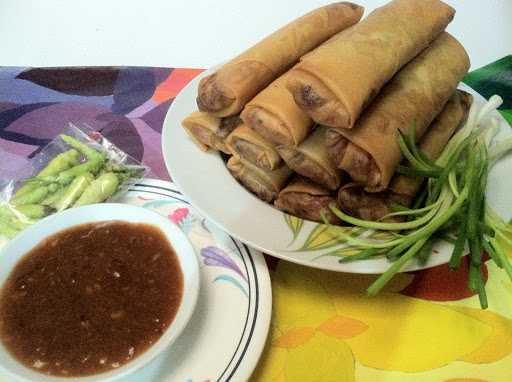 Lumpia Surabaya Ny. Herdi - Merr 6