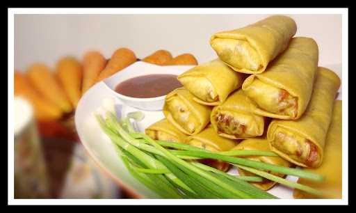 Lumpia Surabaya Ny. Herdi - Merr 8