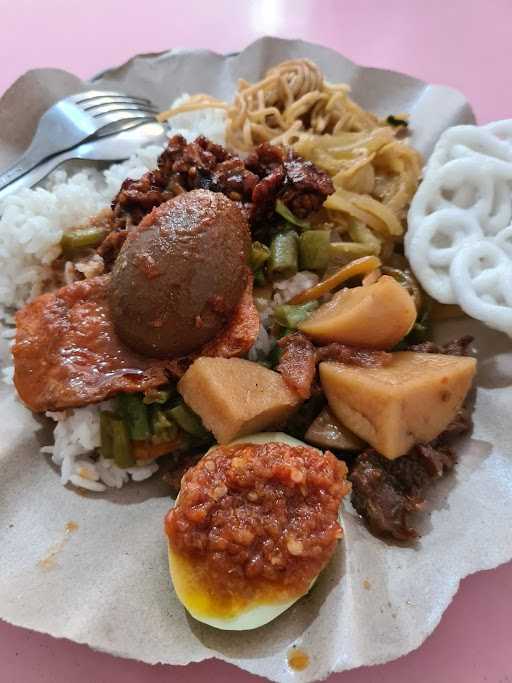 Warung Nasi Kuning Bu Kristin 4