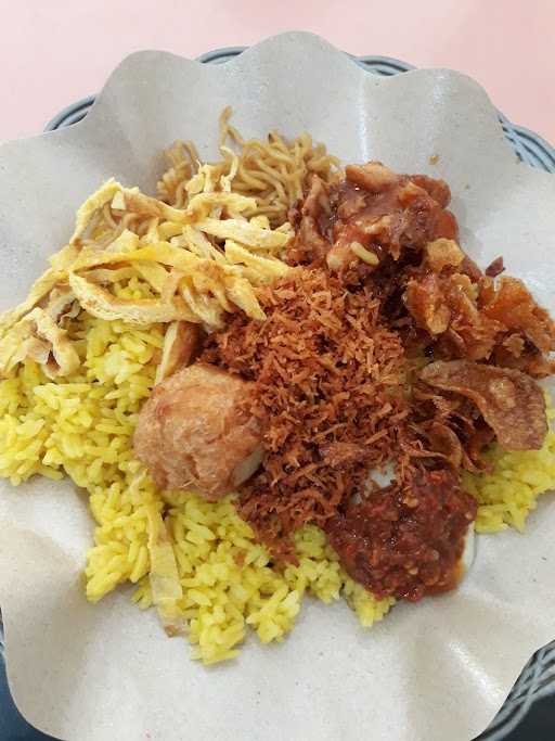 Warung Nasi Kuning Bu Kristin 3