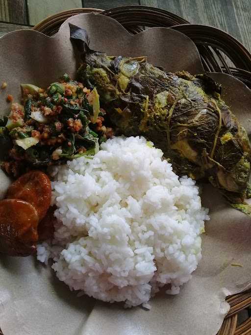 Warung Nasi Ibu Isah 1