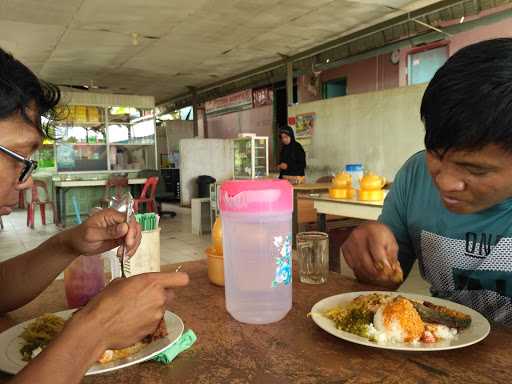 Rumah Makan Putri Aisyah 1