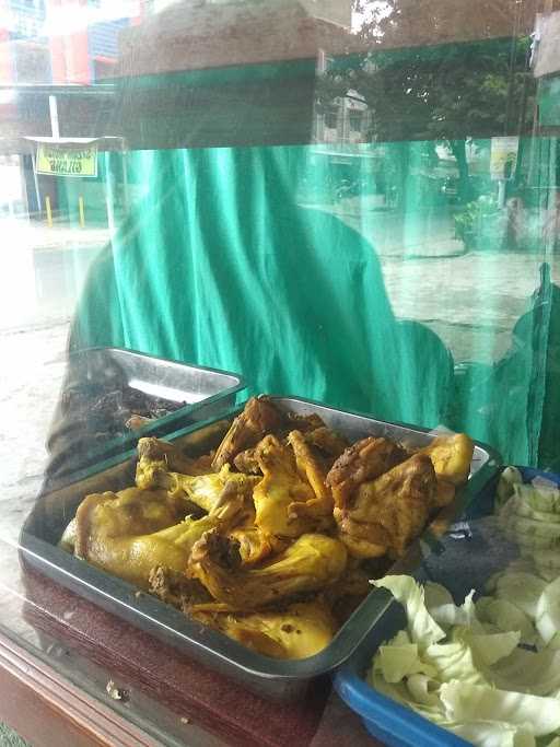 Ayam Bakar & Bakso Solo Mas Tarjo 4