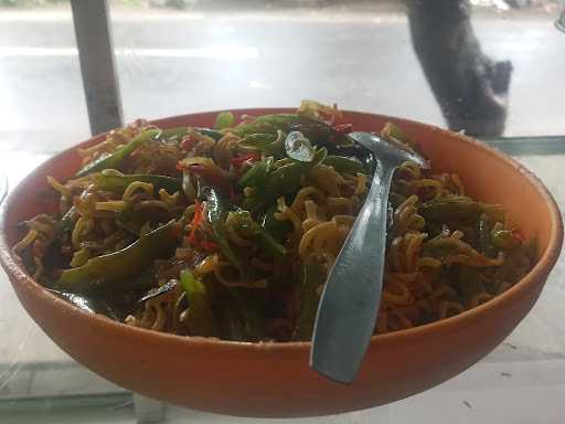 Warung Soto Puput 4