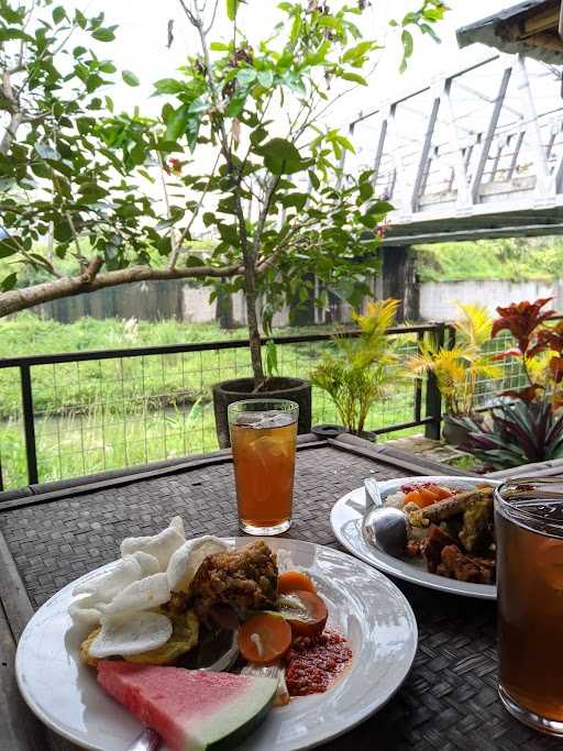 Kaliputih Resto 6