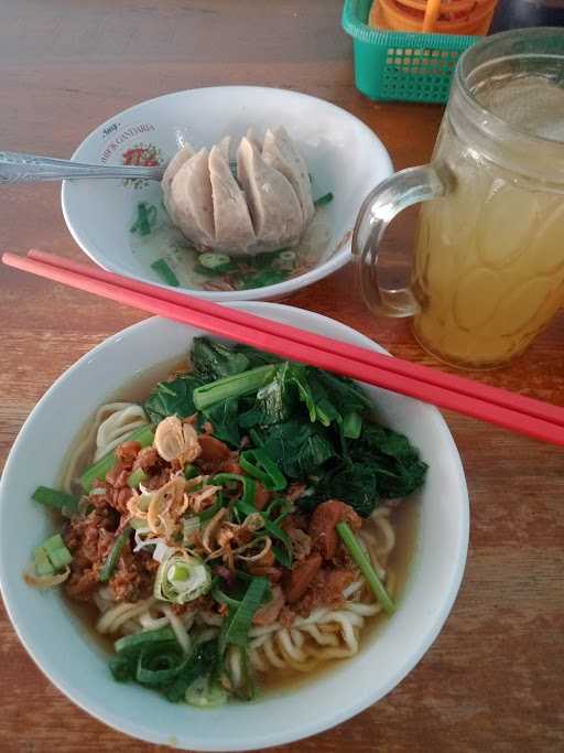 Mie Ayam Bakso Monica 6