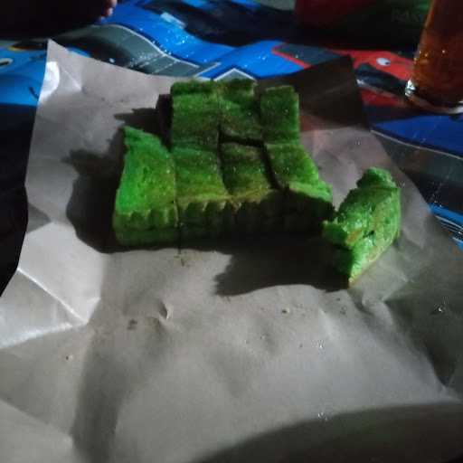 Roti Bakar Warna Monas 2