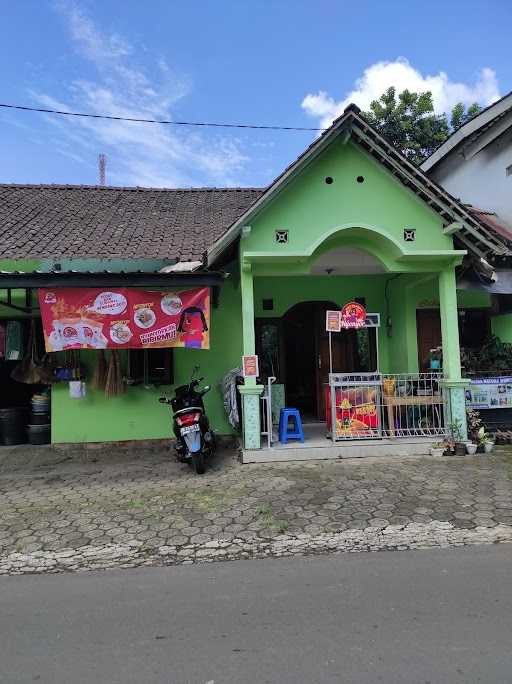 Hot Pangsit Nyonyor Magelang 1