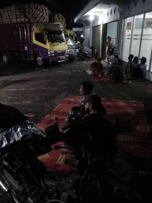 Ayam Penyet Dua Saudara 6