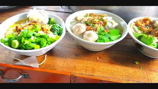 Bakso Dan Mie Ayam Monggo Mampir 7