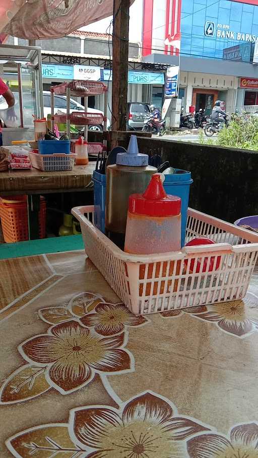 Bubur Ayam Jakarta Ibu Yuli 1