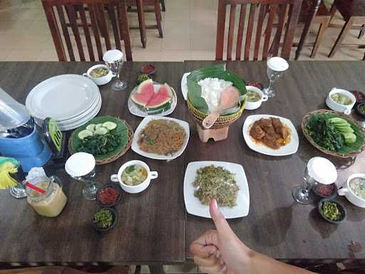 Rumah Makan Lestari 7