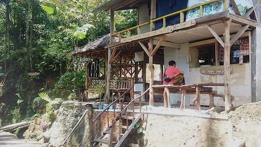 Saung Emplood 2