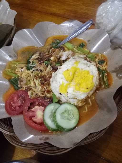 Warung Mah Uti 9