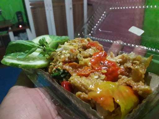 Warung Pjs (Ayam Geprek) 8