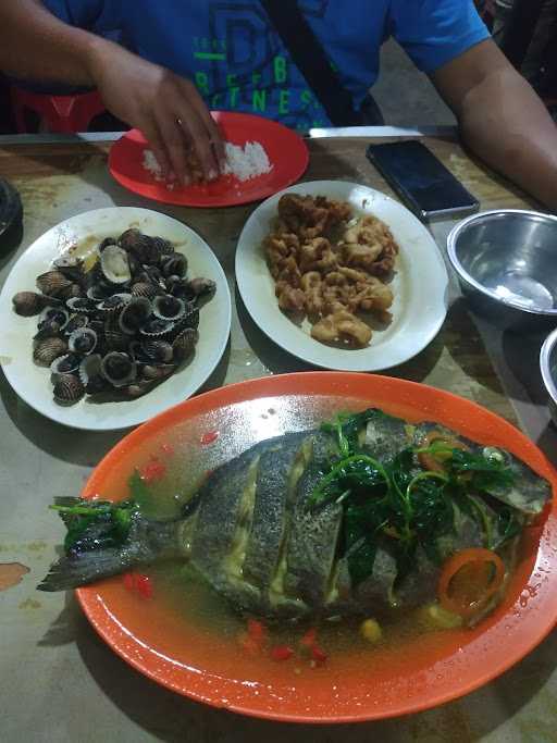 Seafood Tuban Indah. 7