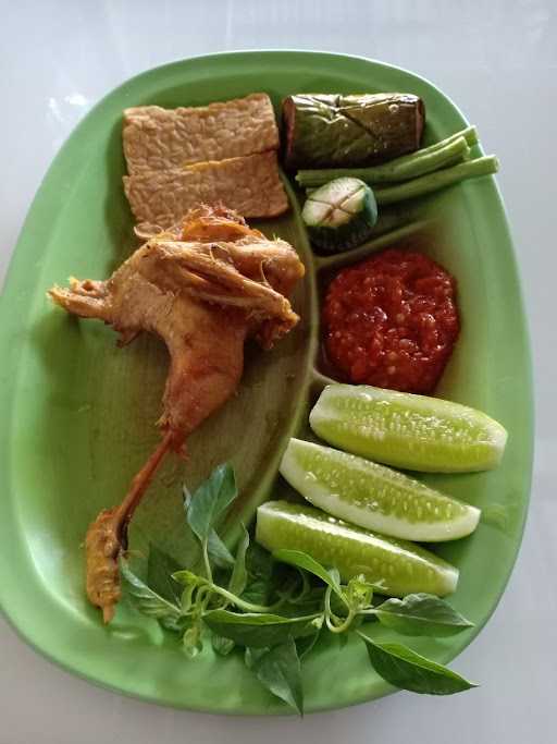 Warung Nasi Tempe Penyet 7