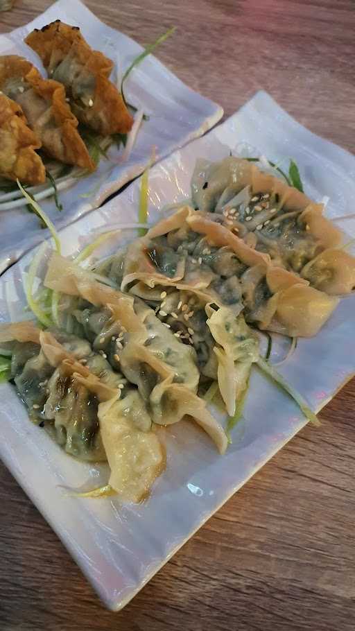 Myoungdong Gyoza 3