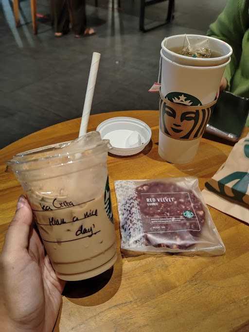 Starbucks - Pakuwon Supermall 10