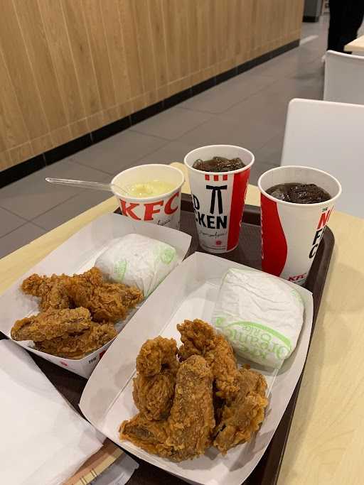 KFC - Supermall Pakuwon 8