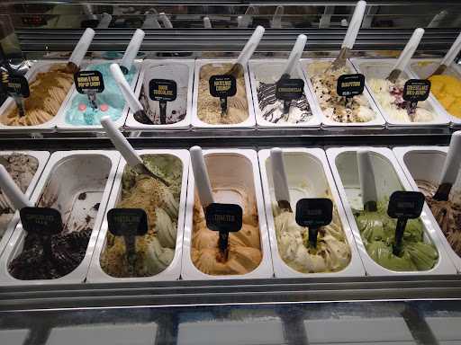 Velluto Gelato - Pakuwon Trade Center 4