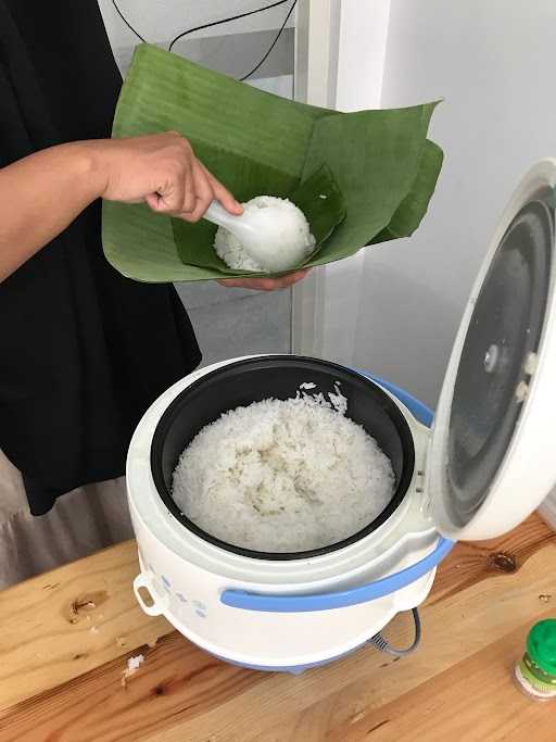 Warung Nasi Jhejhen Cik Ellyak 4